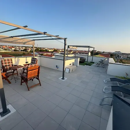Aparrtment With Rooftop Terrace With Sea View Apartmán *