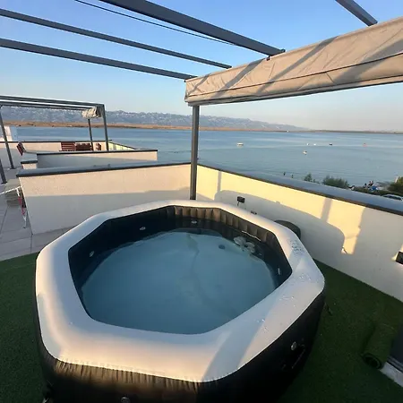 Aparrtment With Rooftop Terrace With Sea View Apartmán Vir