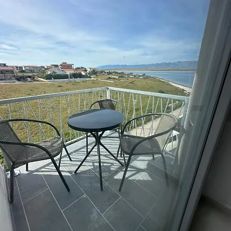 Aparrtment With Rooftop Terrace With Sea View Appartamento Vir